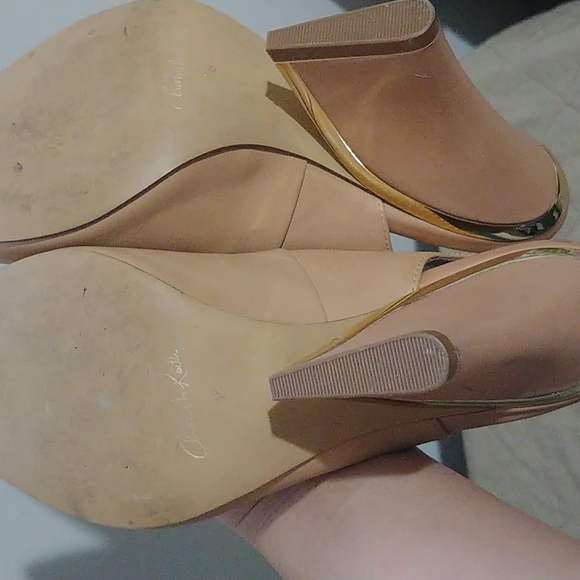 Charles and Keith Nude Heeled Shoes - Picture 7 of 7